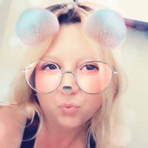 Meet your Posher, Ciara